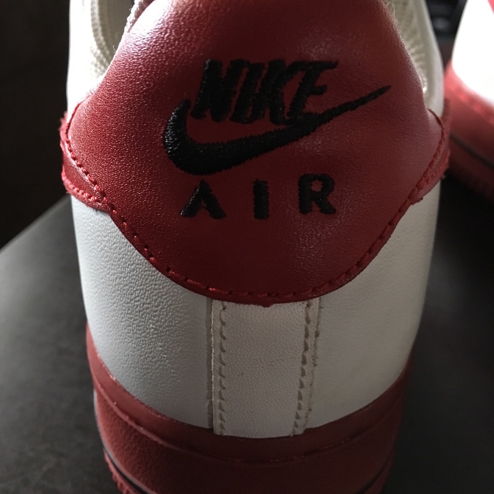 Nike Air Force 1